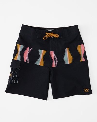 Billabong (2-7) Tribong Pro Boardshorts 13\