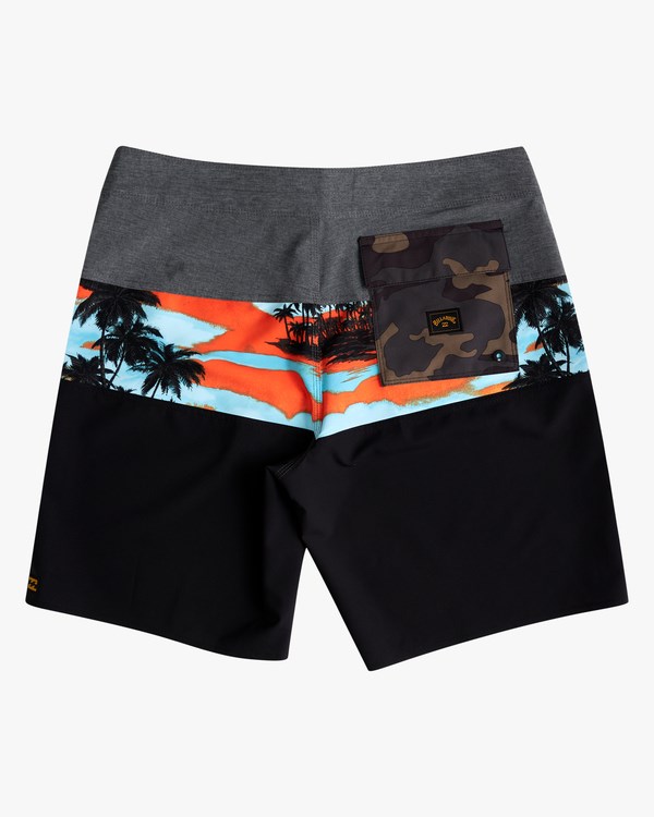 Billabong (2-7) Tribong Pro Boardshorts 13