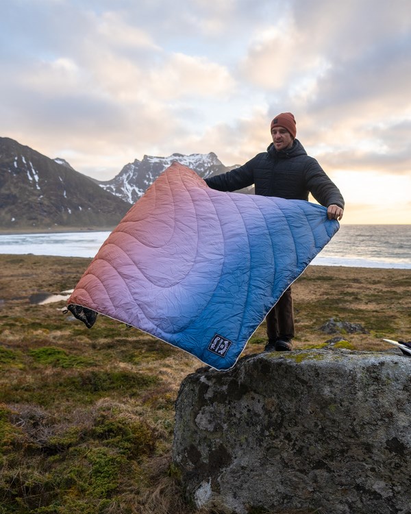 Billabong Rumpl x A/Div Original Puffy Blanket Multi | CTGXMU-250